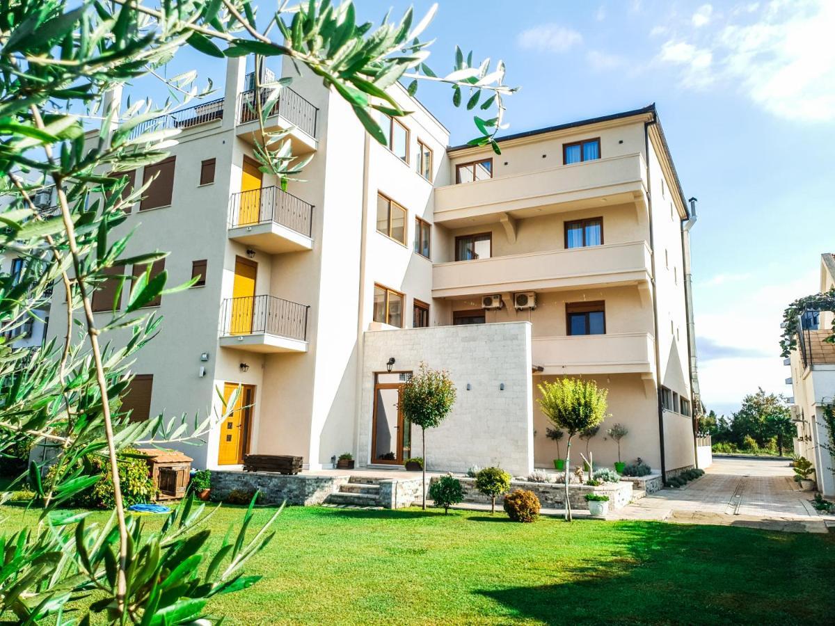 Lacasa Apartments & Restaurant Ulcinj Exteriér fotografie